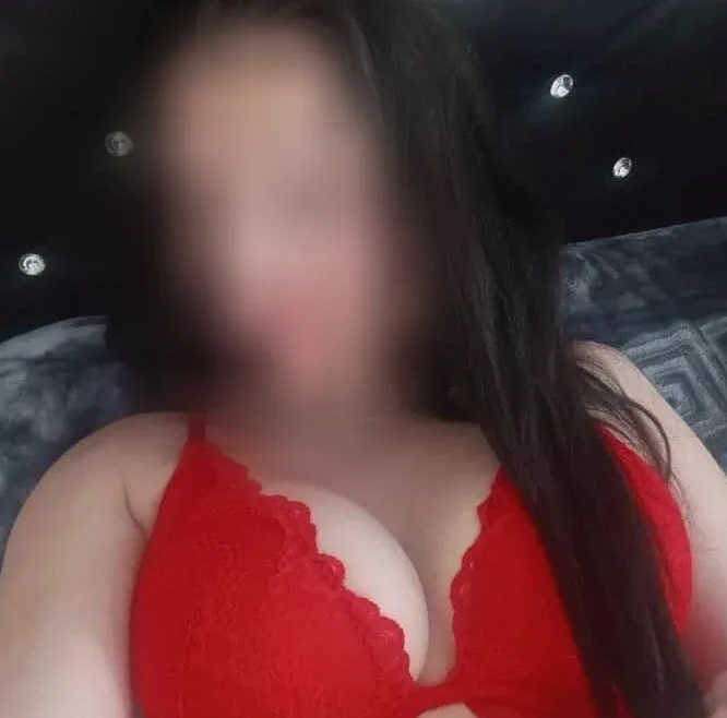 Christina, 35
