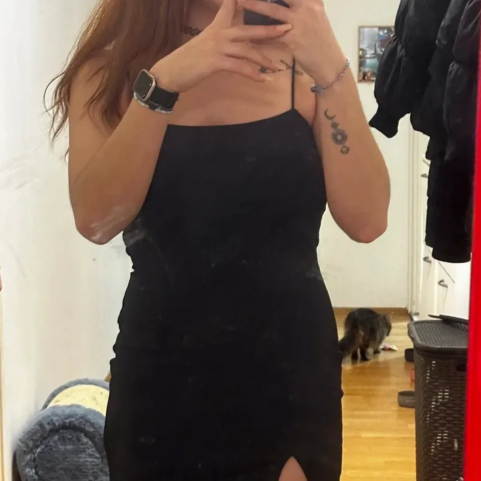 Fatma, 24