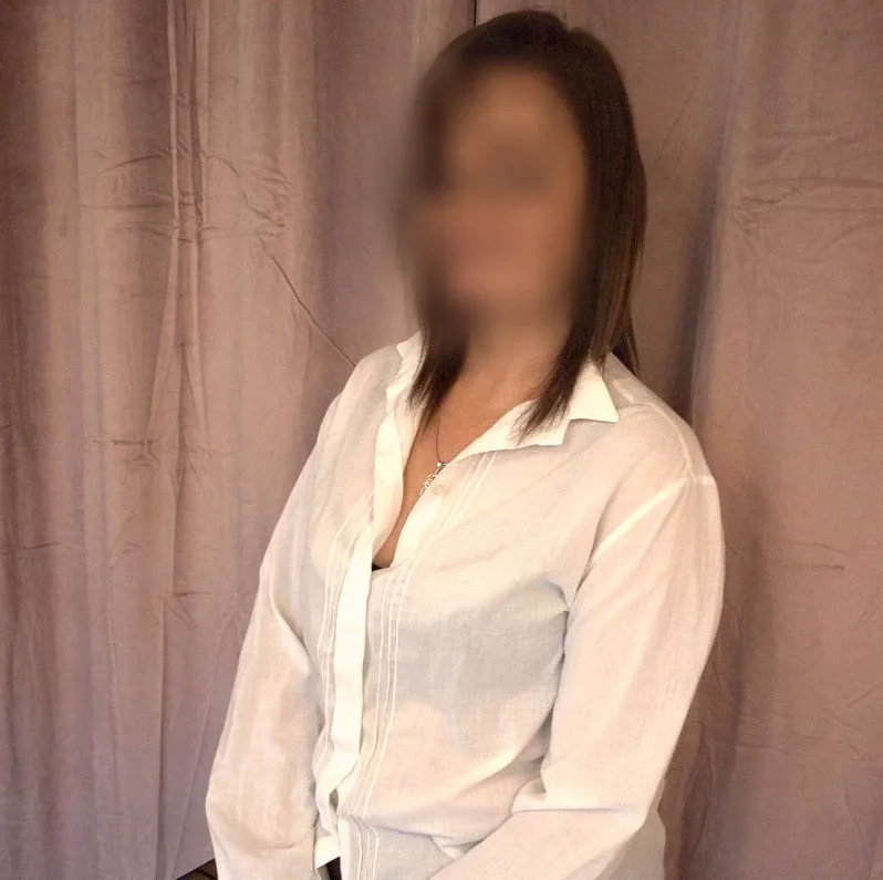 Laura, 38
