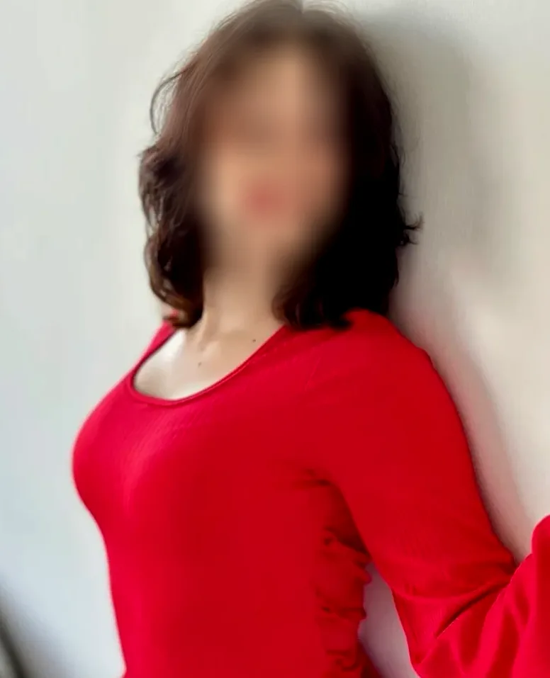 Mira, 21