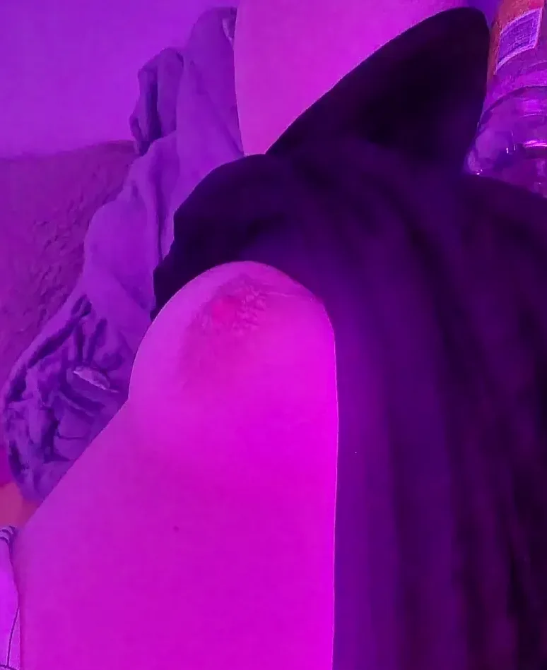 Pauline, 34